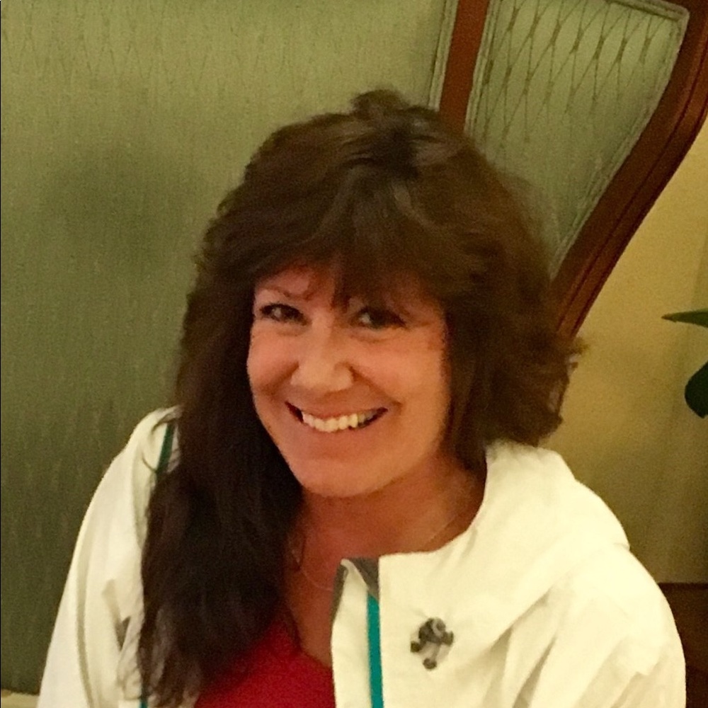 Meet your Posher, Joann